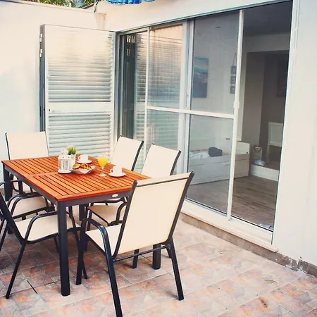O Sole With Private Apartman Donji Okrug (Ciovo)